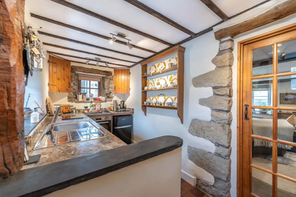 Westside Cottage, Newby, Clapham, Yorkshire Dales National Park, Famous Three Peaks, Near The Lake District, Pets Are Welcome Newby  Exterior foto