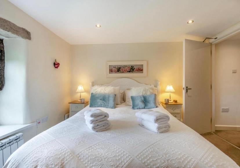 Westside Cottage, Newby, Clapham, Yorkshire Dales National Park, Famous Three Peaks, Near The Lake District, Pets Are Welcome Newby  Exterior foto