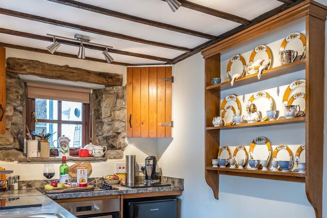 Westside Cottage, Newby, Clapham, Yorkshire Dales National Park, Famous Three Peaks, Near The Lake District, Pets Are Welcome Newby  Exterior foto